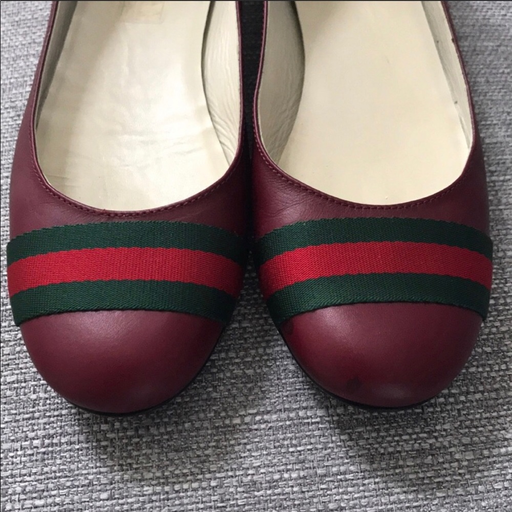 Authentic Gucci ballet flats red w/green size 38 8